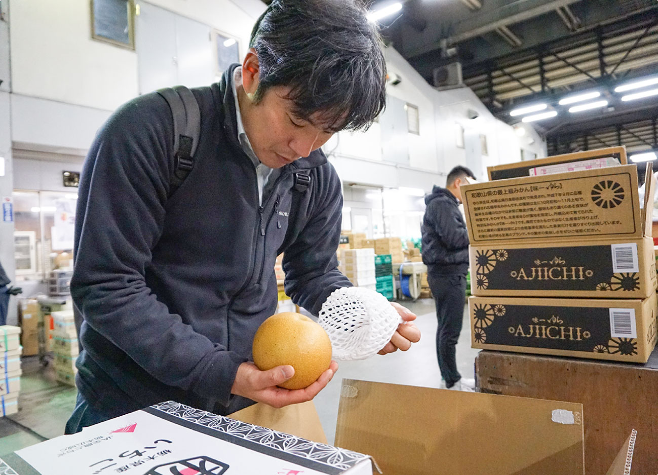 6年で8店舗を経験し、バイヤーに。「売る」ではなく「買っていただく」