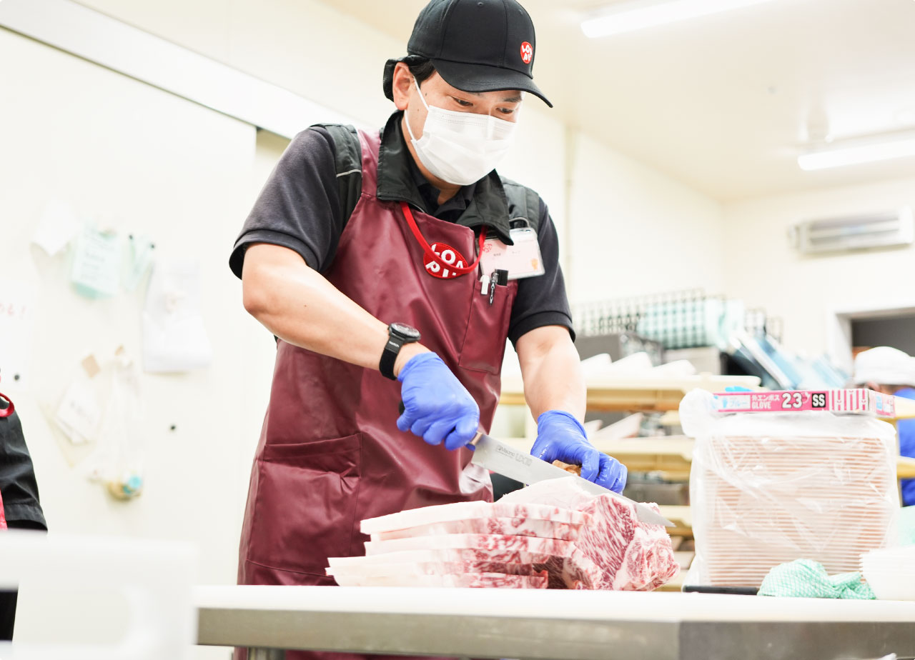 食肉の卸売市場で独自に仕入れた仙台牛。最高にうれしい「おいしい」の言葉